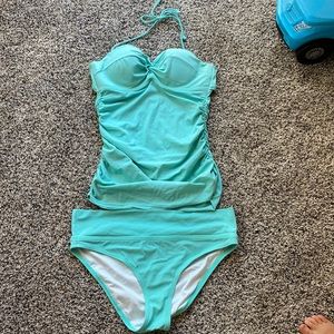 Victoria’s Secret tankini set